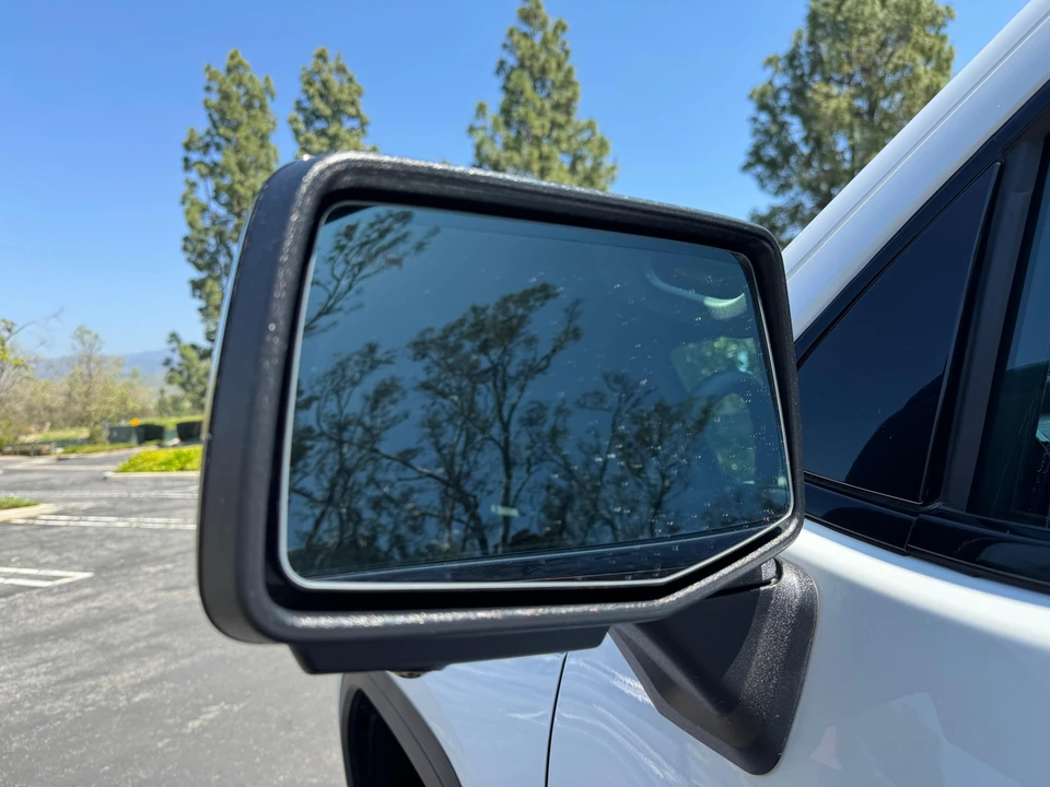 2023 GMC Sierra 5th Gen - Image 21 of 31