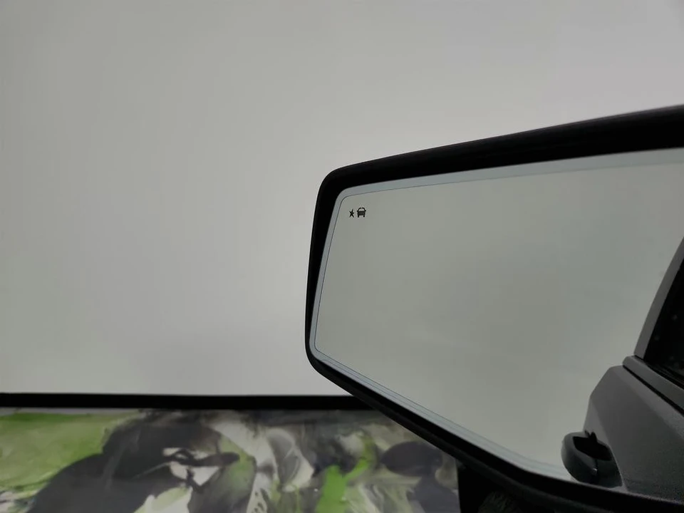 2023 GMC Sierra 5th Gen - Image 15 of 21