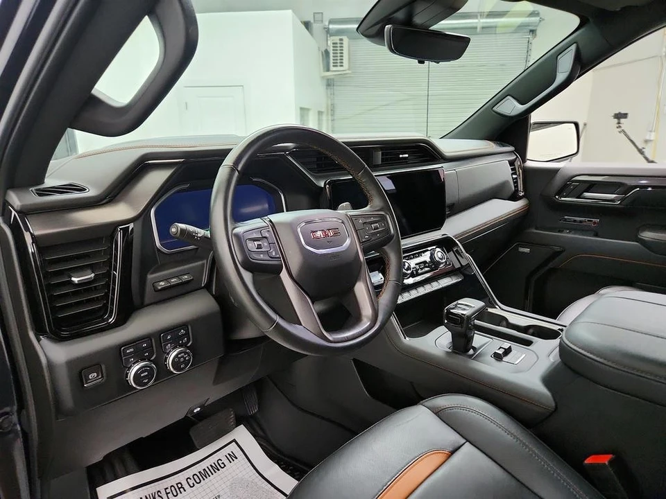 2023 GMC Sierra 5th Gen - Image 13 of 21