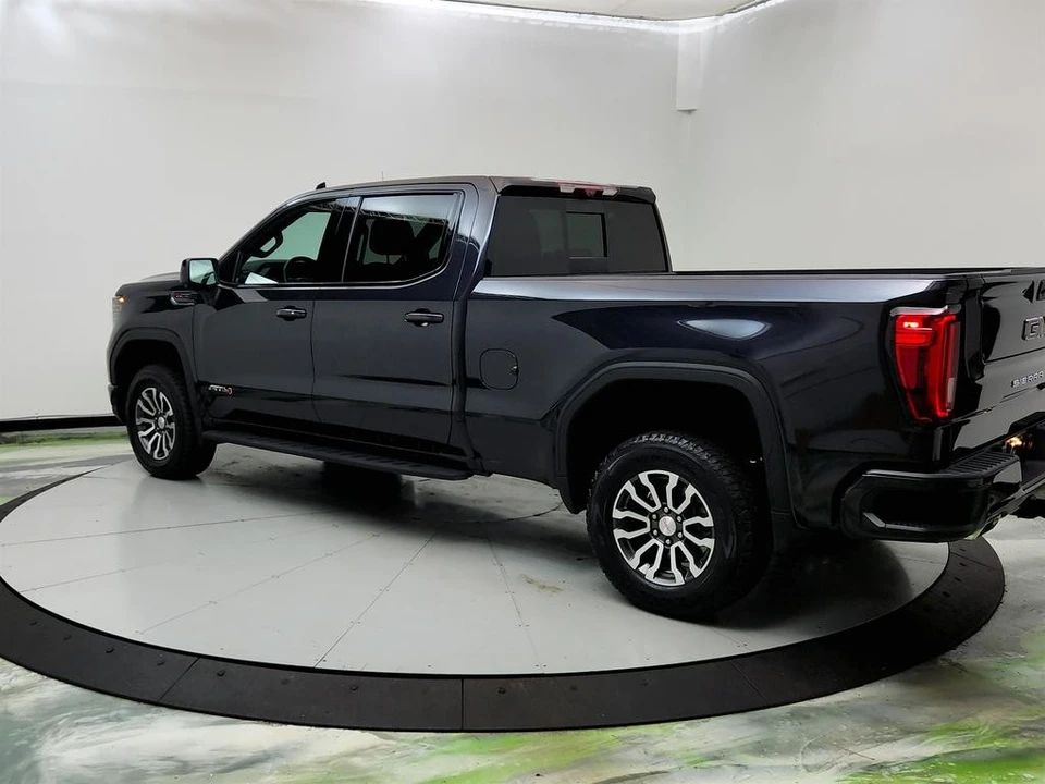 2023 GMC Sierra 5th Gen - Image 7 of 12