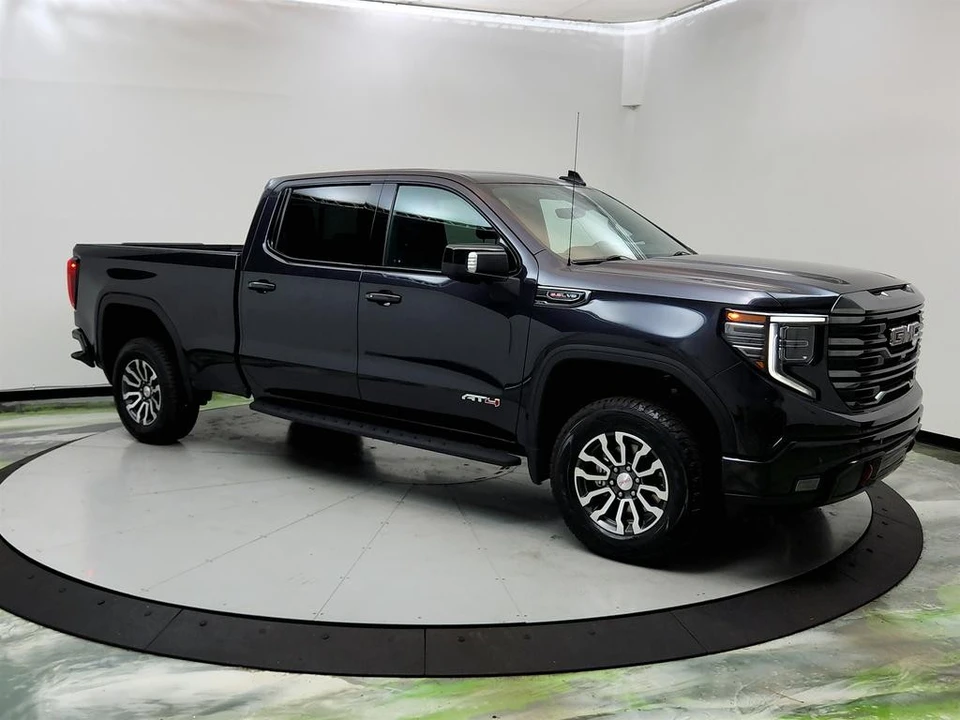 2023 GMC Sierra 5th Gen - Image 3 of 21