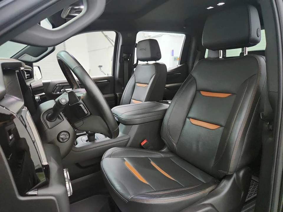 2023 GMC Sierra 5th Gen - Image 14 of 21