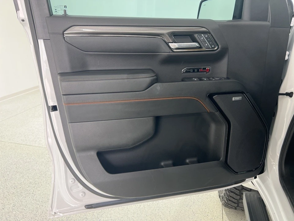 2023 GMC Sierra 5th Gen - Image 21 of 21