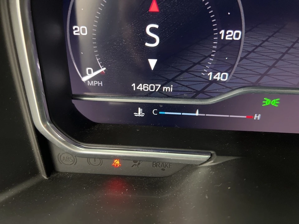2023 GMC Sierra 5th Gen - Image 11 of 12