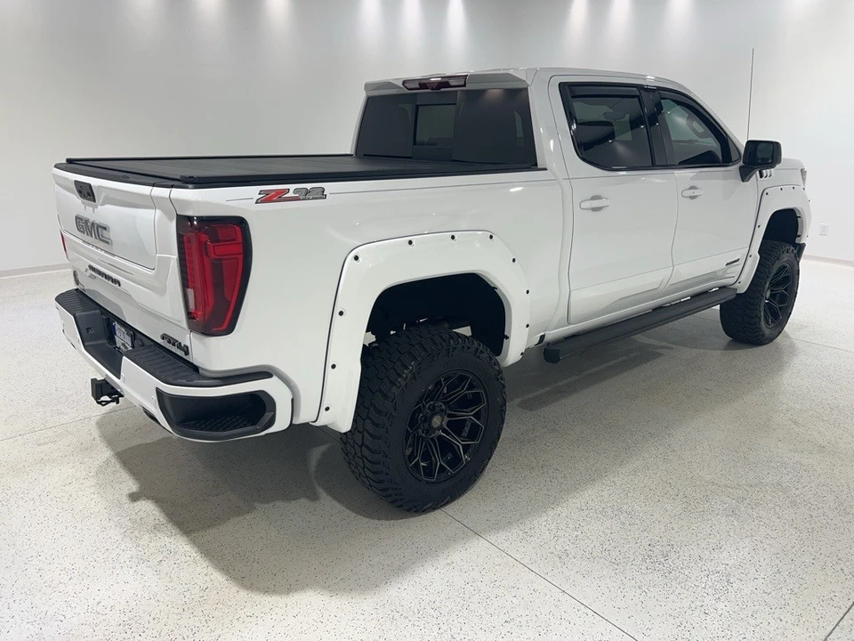 2023 GMC Sierra 5th Gen - Image 5 of 21