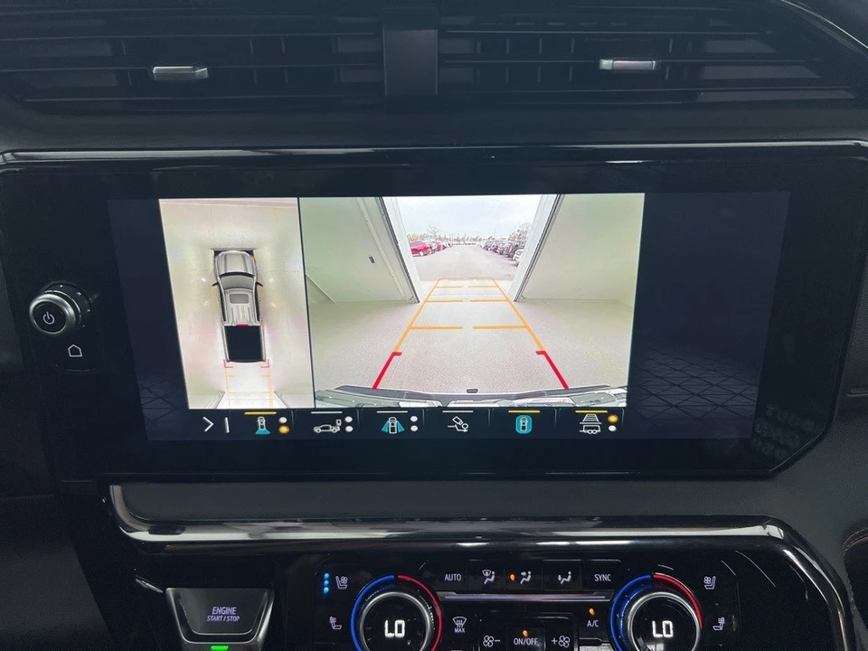 2023 GMC Sierra 5th Gen - Image 13 of 21