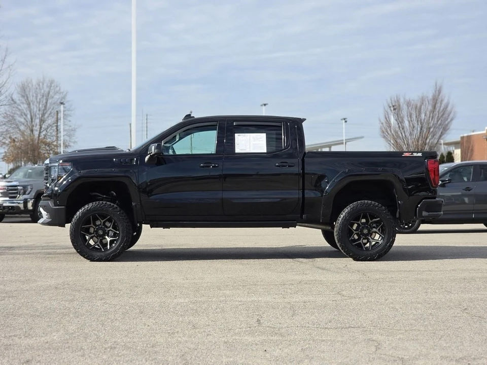 2023 GMC Sierra 5th Gen - Image 4 of 12