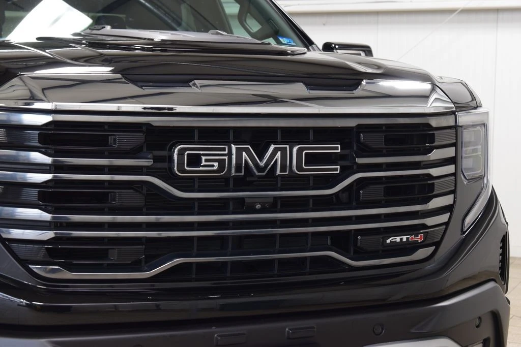 2023 GMC Sierra 5th Gen - Image 11 of 21