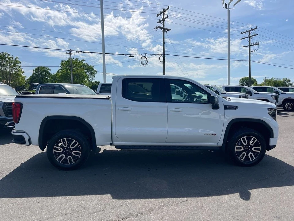 2023 GMC Sierra 5th Gen - Image 6 of 21