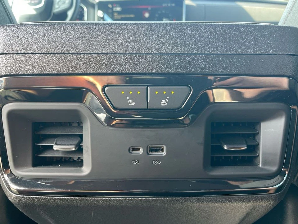 2023 GMC Sierra 5th Gen - Image 13 of 21