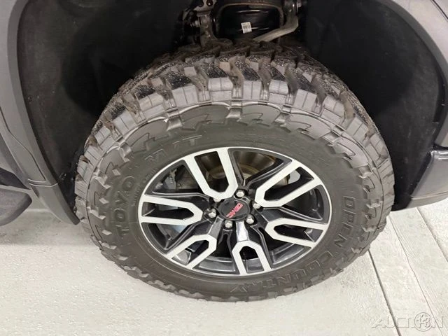 2023 GMC Sierra 5th Gen - Image 4 of 20