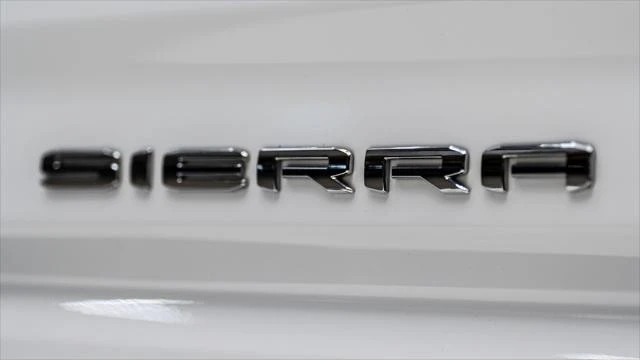 2023 GMC Sierra 5th Gen - Image 16 of 21