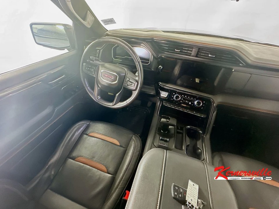 2023 GMC Sierra 5th Gen - Image 9 of 12