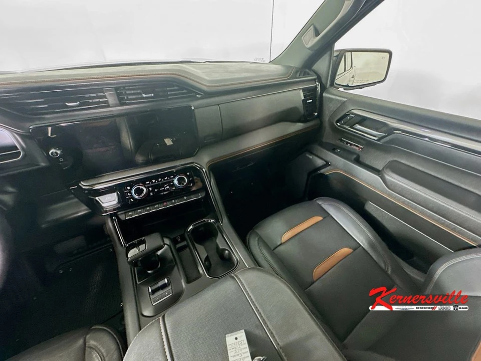 2023 GMC Sierra 5th Gen - Image 11 of 12