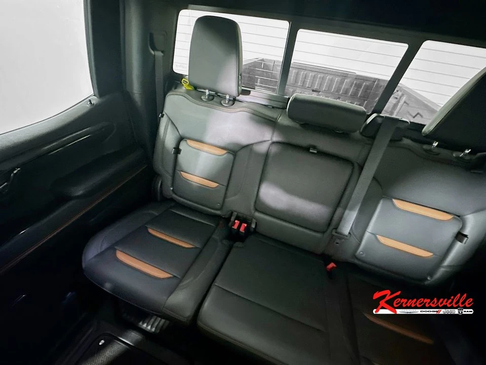 2023 GMC Sierra 5th Gen - Image 12 of 21