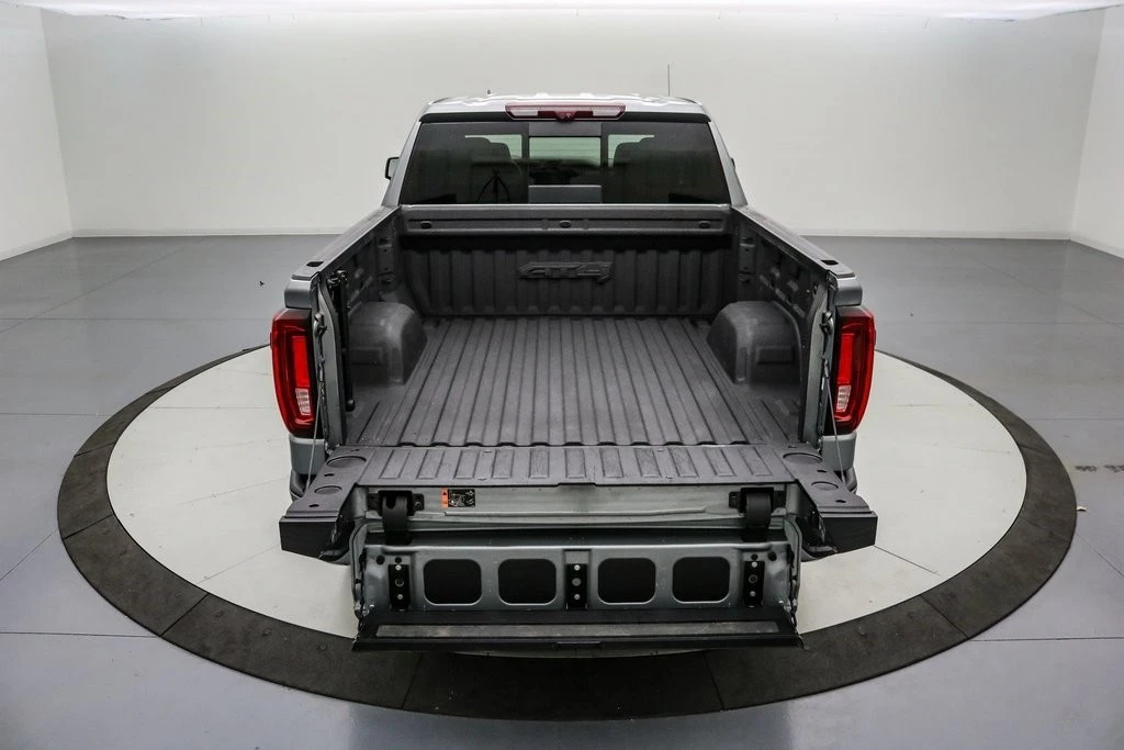 2023 GMC Sierra 5th Gen - Image 7 of 21