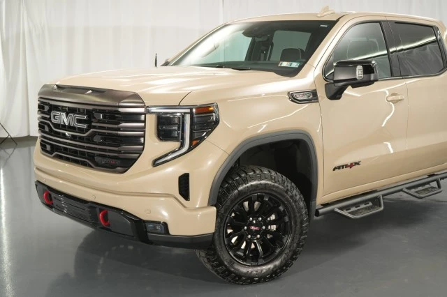 2023 GMC Sierra 5th Gen - Image 7 of 21