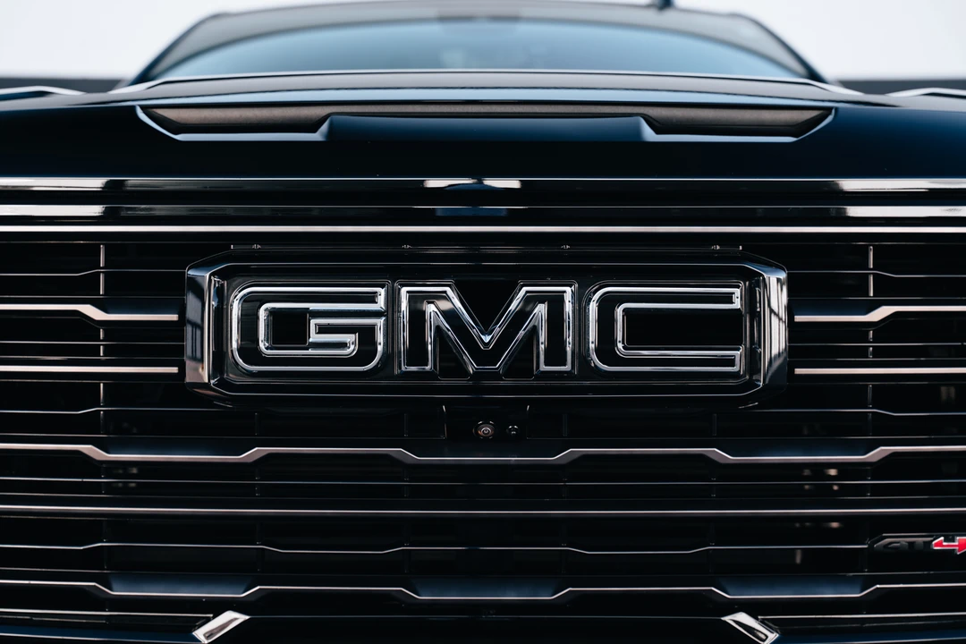 2023 GMC Sierra 5th Gen - Image 18 of 31