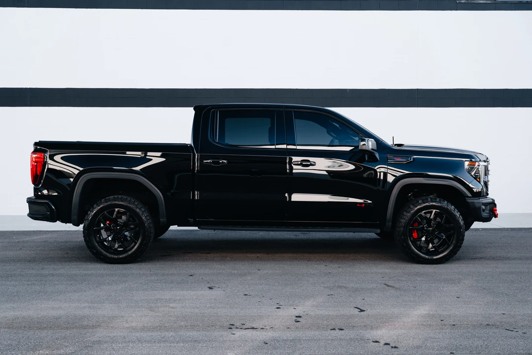2023 GMC Sierra 5th Gen - Image 8 of 31