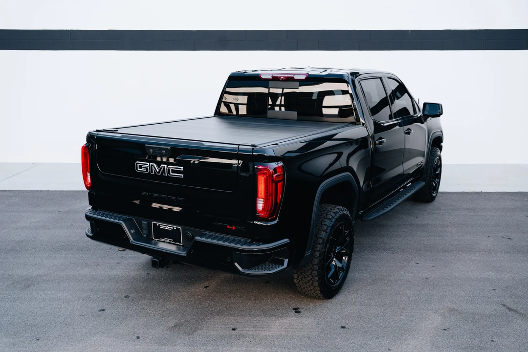 2023 GMC Sierra 5th Gen - Image 7 of 31