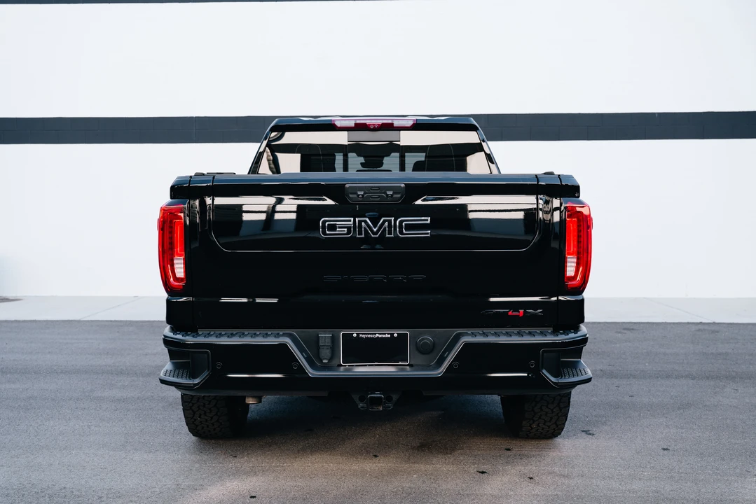 2023 GMC Sierra 5th Gen - Image 5 of 31
