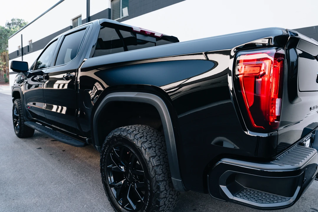 2023 GMC Sierra 5th Gen - Image 26 of 31