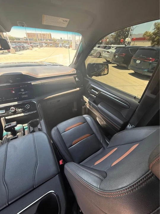 2023 GMC Sierra 5th Gen - Image 8 of 12