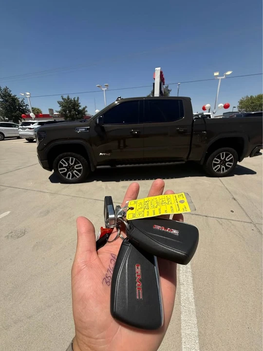 2023 GMC Sierra 5th Gen - Image 12 of 12