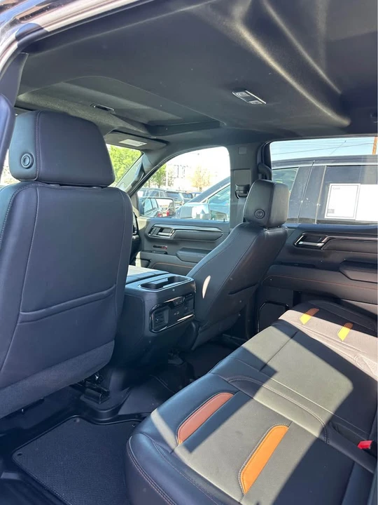 2023 GMC Sierra 5th Gen - Image 3 of 3