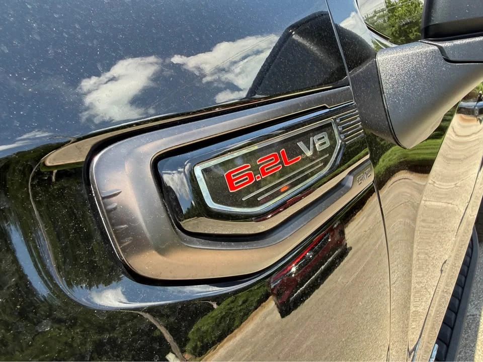 2023 GMC Sierra 5th Gen - Image 2 of 17