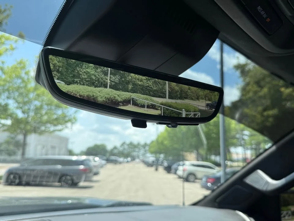 2023 GMC Sierra 5th Gen - Image 9 of 17