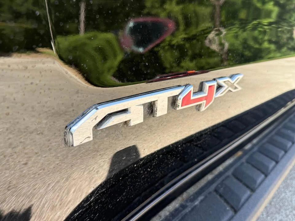 2023 GMC Sierra 5th Gen - Image 3 of 17