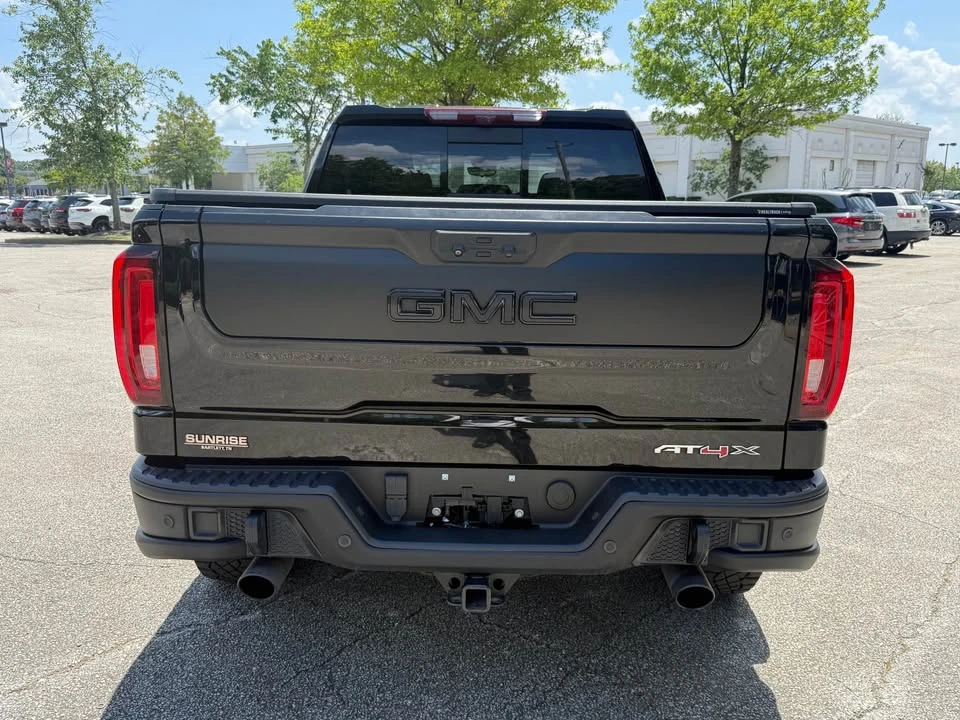 2023 GMC Sierra 5th Gen - Image 13 of 17