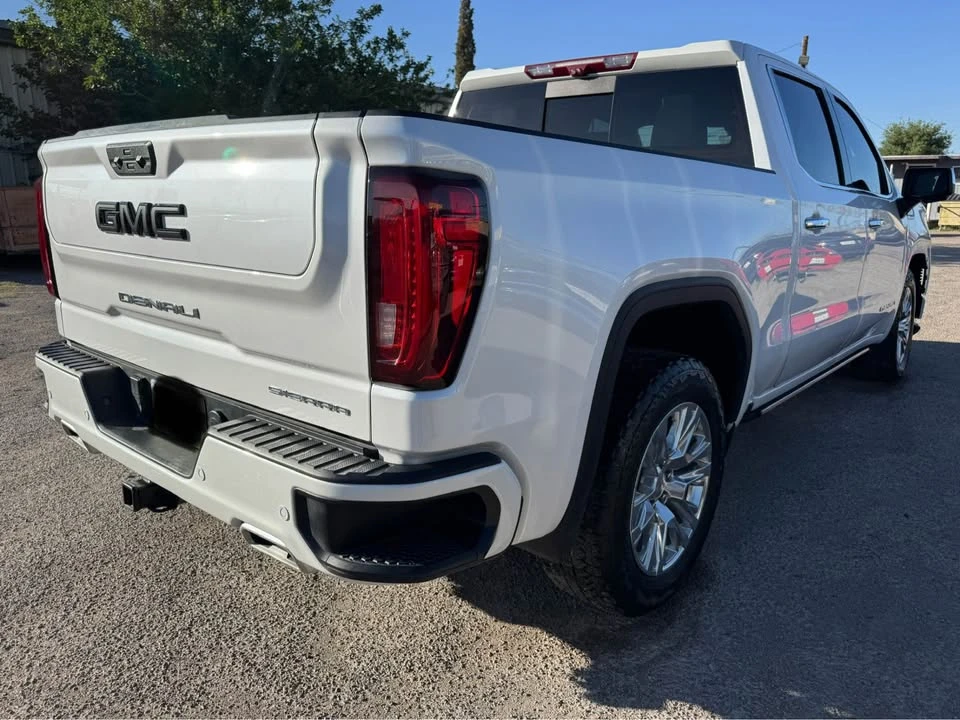 2023 GMC Sierra 5th Gen - Image 4 of 16