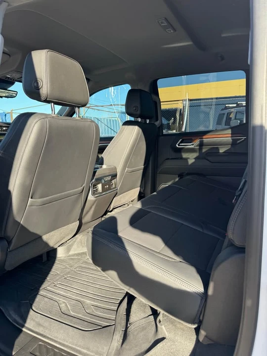 2023 GMC Sierra 5th Gen - Image 6 of 16