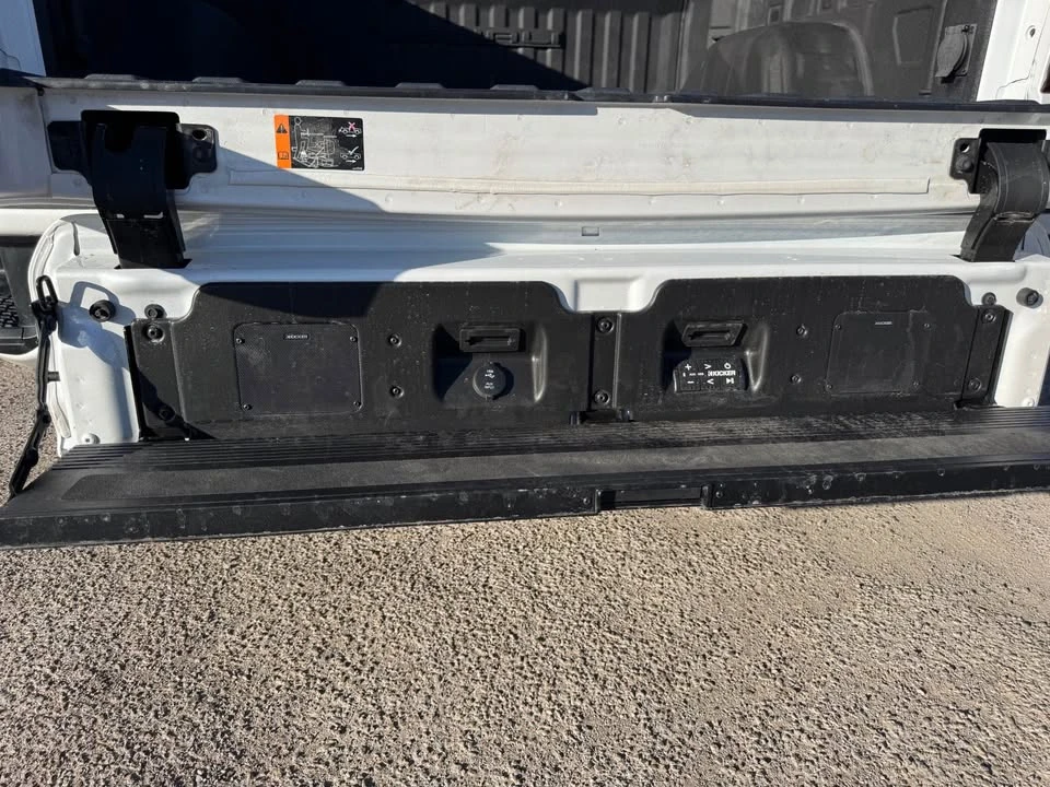 2023 GMC Sierra 5th Gen - Image 13 of 16