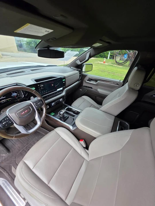 2023 GMC Sierra 5th Gen - Image 2 of 4