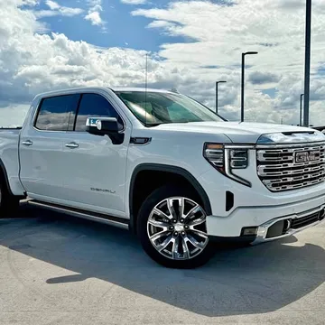 2023 GMC Sierra 1500 Crew Cab Denali Pickup 4D 6 1/2 ft
