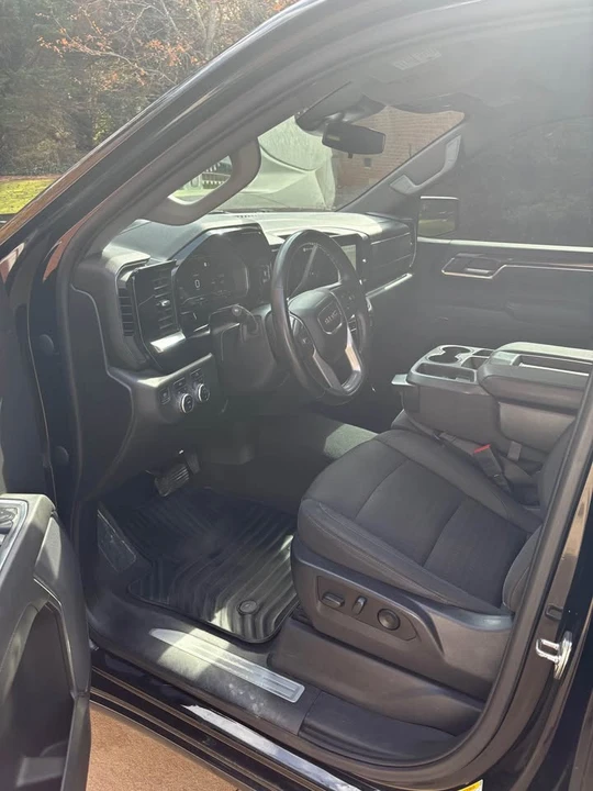 2023 GMC Sierra 5th Gen - Image 14 of 14