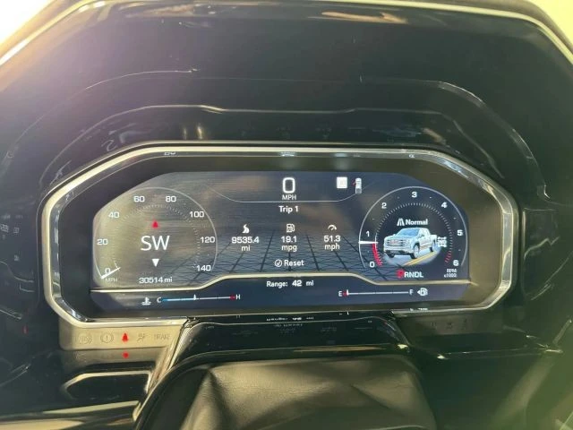 2023 GMC Sierra 5th Gen - Image 14 of 21