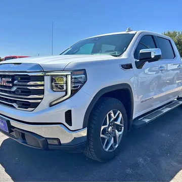 2023 GMC Sierra 1500 SLT Crew Cab
