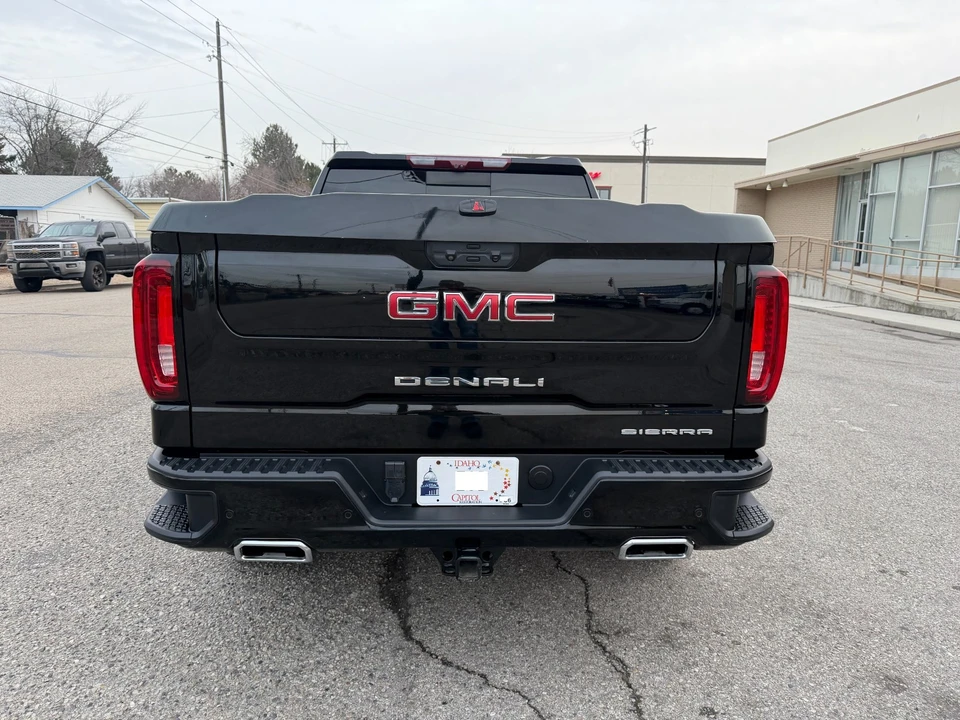 2023 GMC Sierra 5th Gen - Image 5 of 20