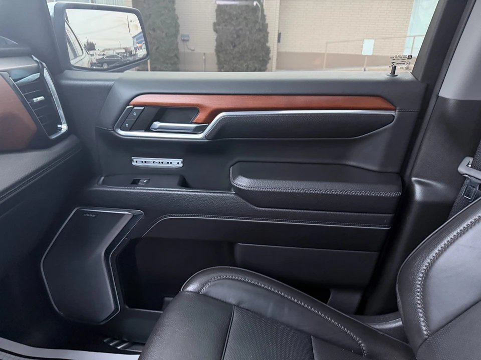 2023 GMC Sierra 5th Gen - Image 17 of 20