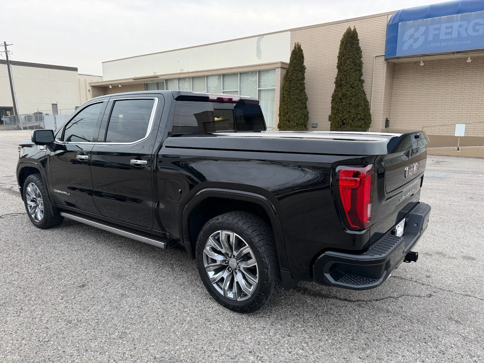 2023 GMC Sierra 5th Gen - Image 3 of 20