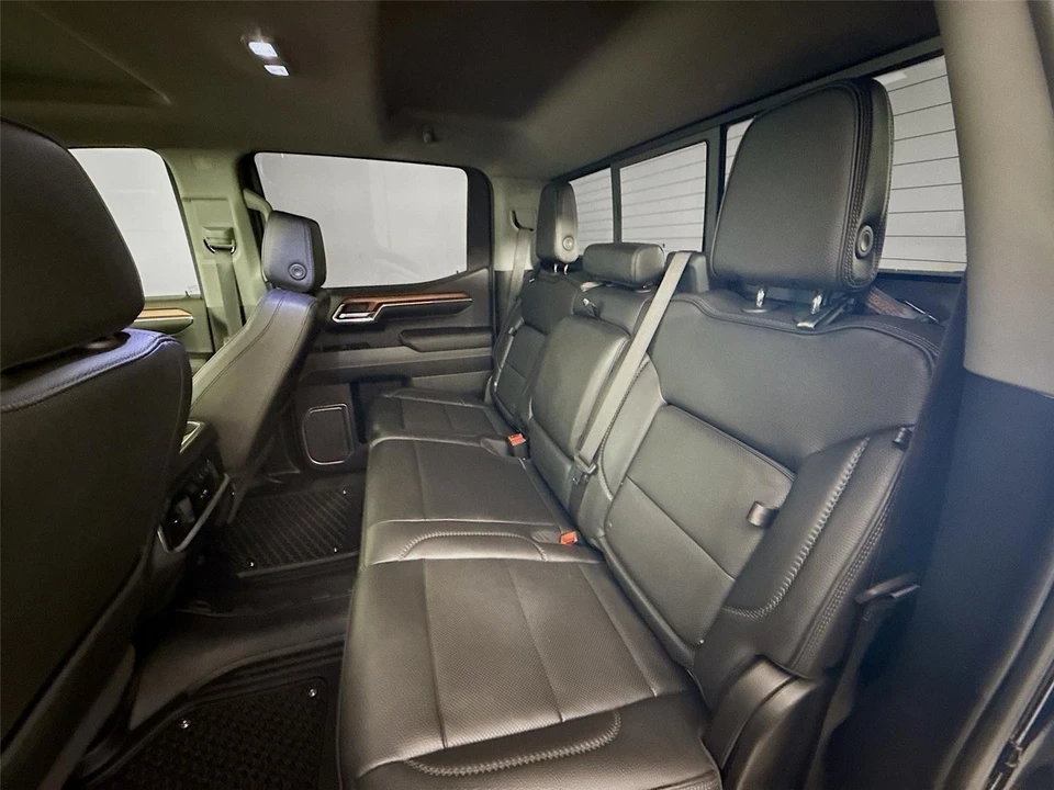 2023 GMC Sierra 5th Gen - Image 19 of 21