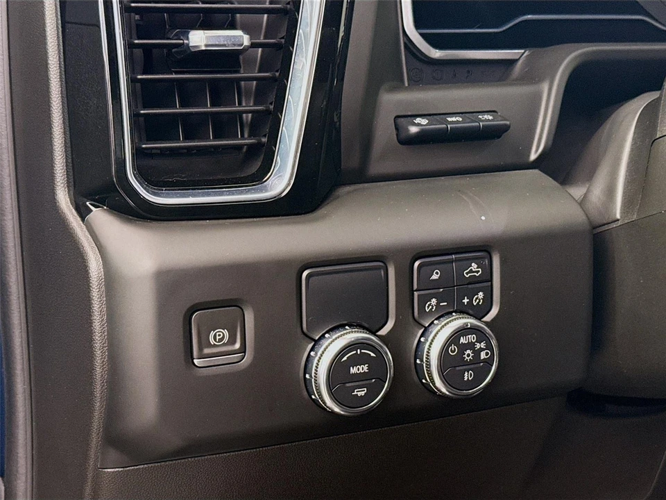 2023 GMC Sierra 5th Gen - Image 10 of 21