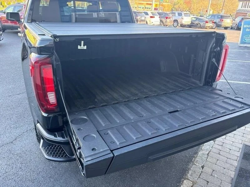 2023 GMC Sierra 5th Gen - Image 10 of 12