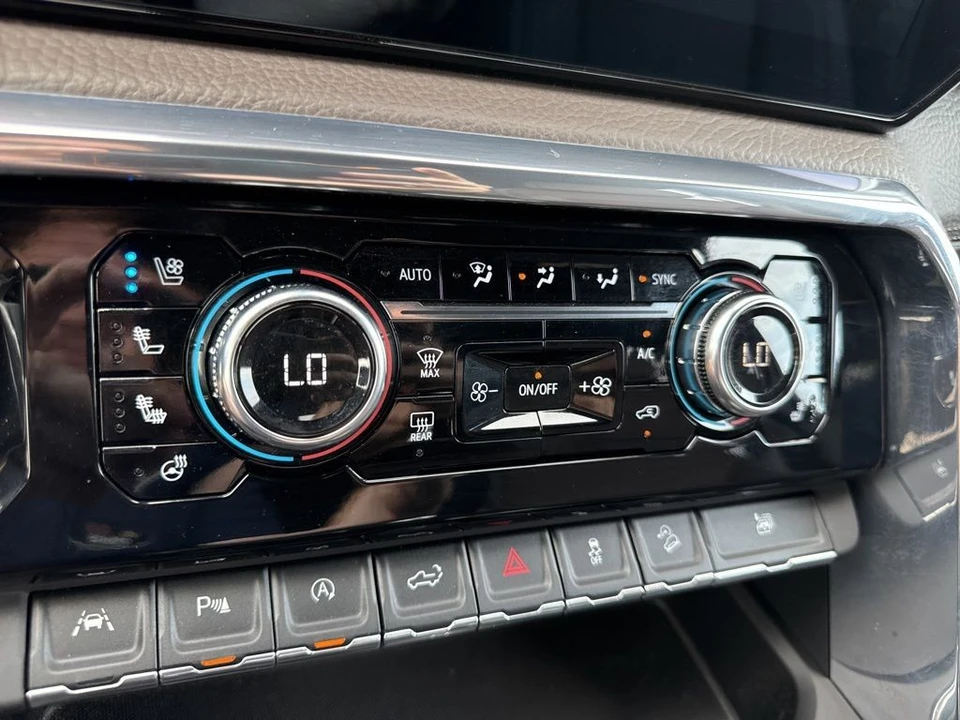 2023 GMC Sierra 5th Gen - Image 24 of 31