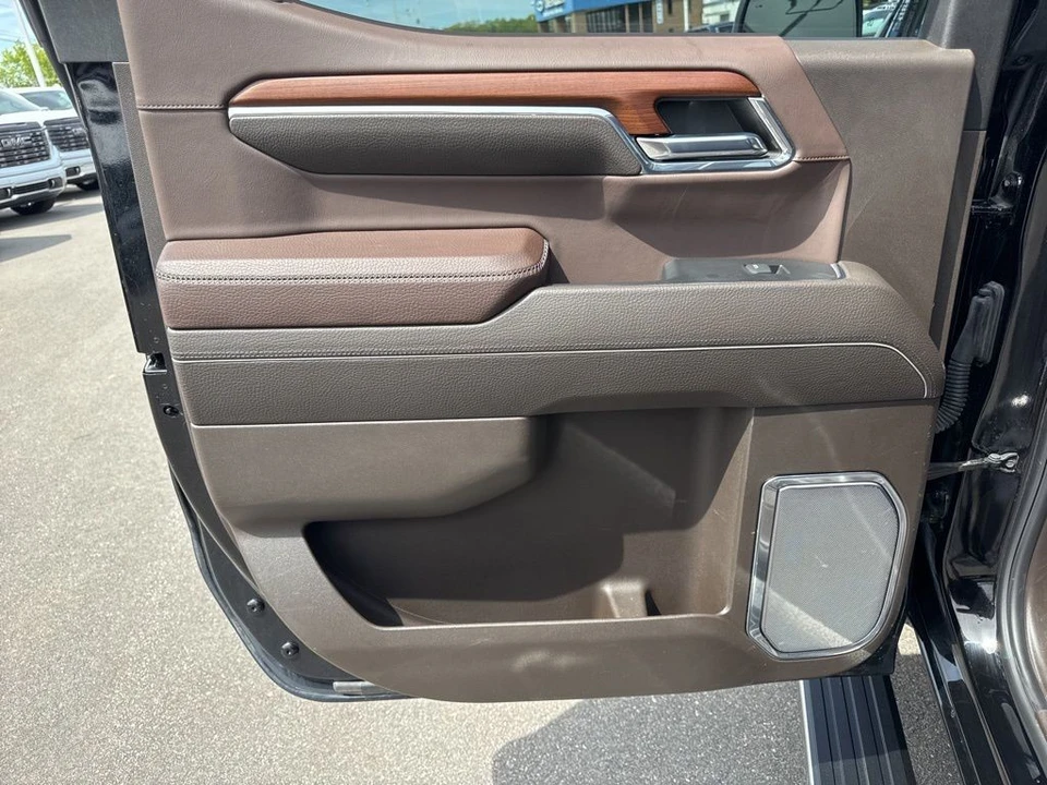 2023 GMC Sierra 5th Gen - Image 31 of 31