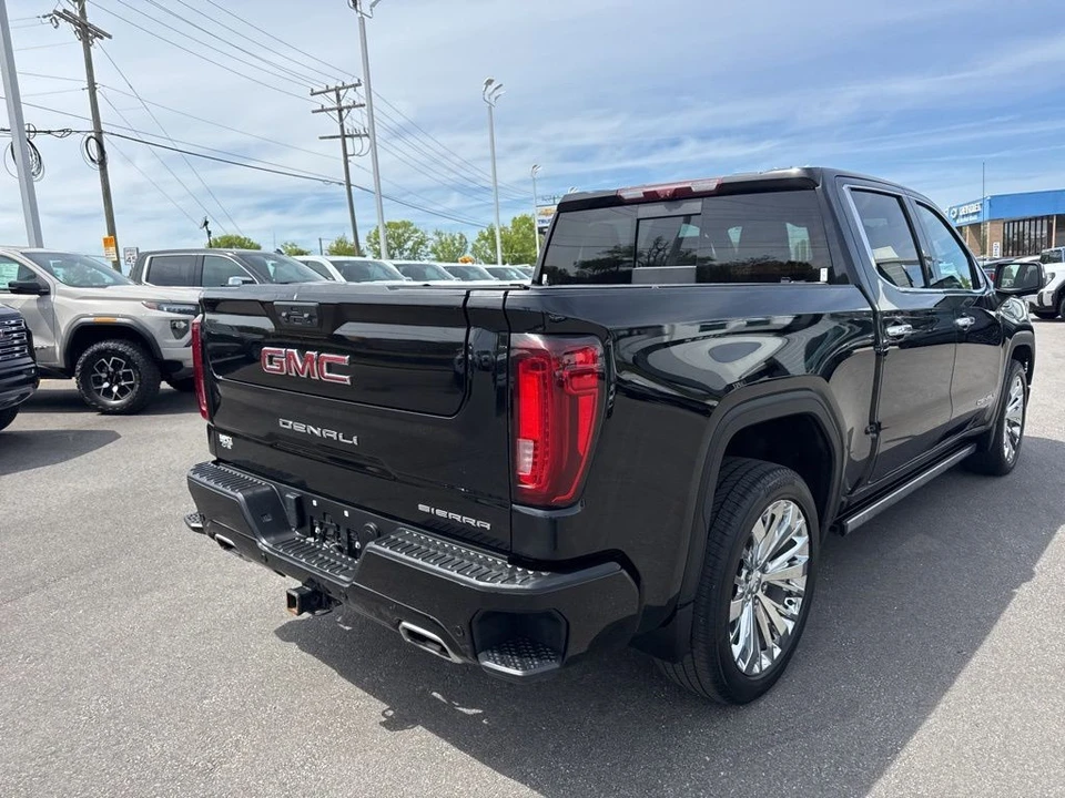 2023 GMC Sierra 5th Gen - Image 5 of 31